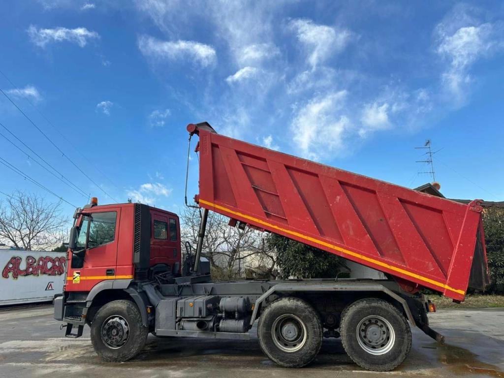 Iveco Eurotrakker 380 38 Photo 12
