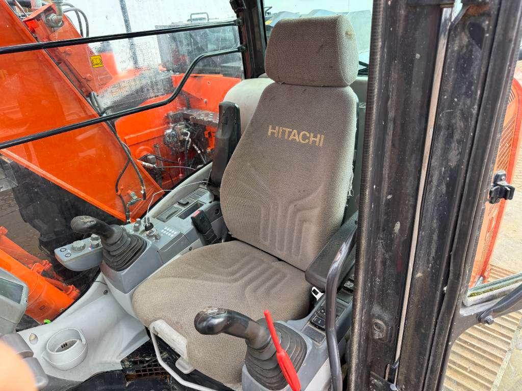 Hitachi ZX135US-6 - Quick Coupler / Automatic Greasing Photo 8