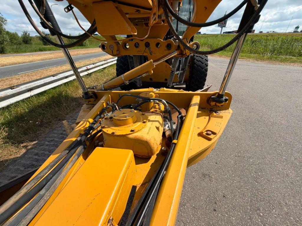 Caterpillar 140M2 Photo 17