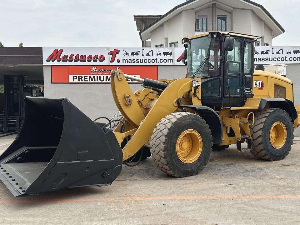 Caterpillar 938K Photo 1