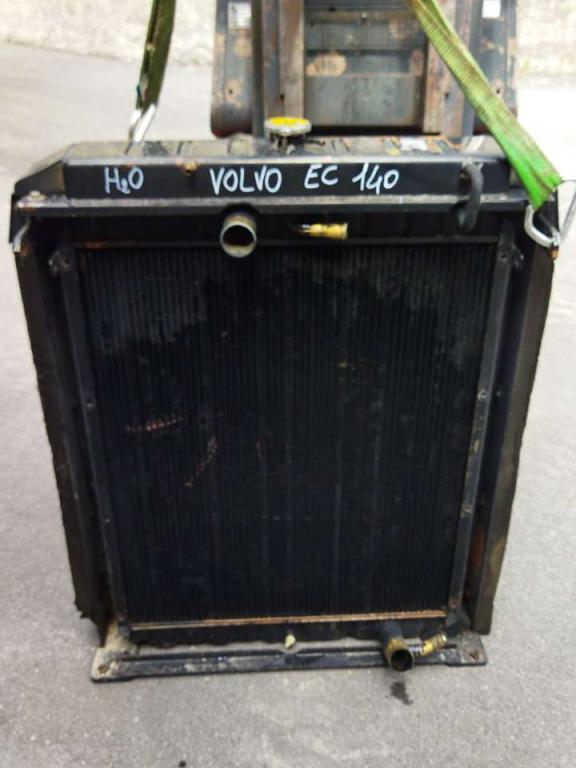 Radiateur eau pour Volvo EC 140 Photo 2