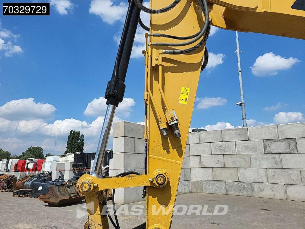 Caterpillar 318 E Photo 10