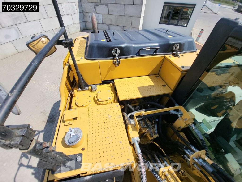 Caterpillar 318 E Photo 16