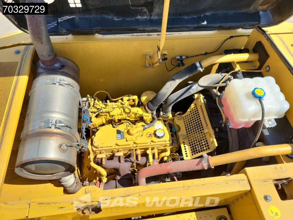 Caterpillar 318 E Photo 17