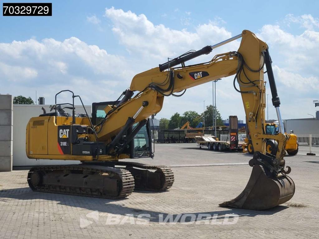 Caterpillar 318 E Photo 6