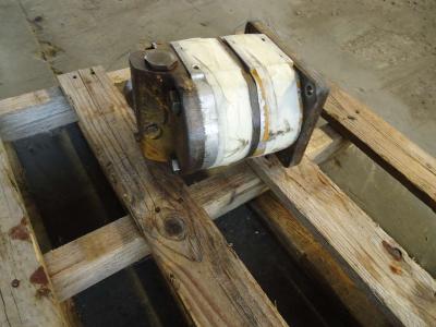 Pompe hydraulique pour Fiat Allis FL14C - FL14D CODICE 79036628-79063252 en vente par OLM 90 Srl