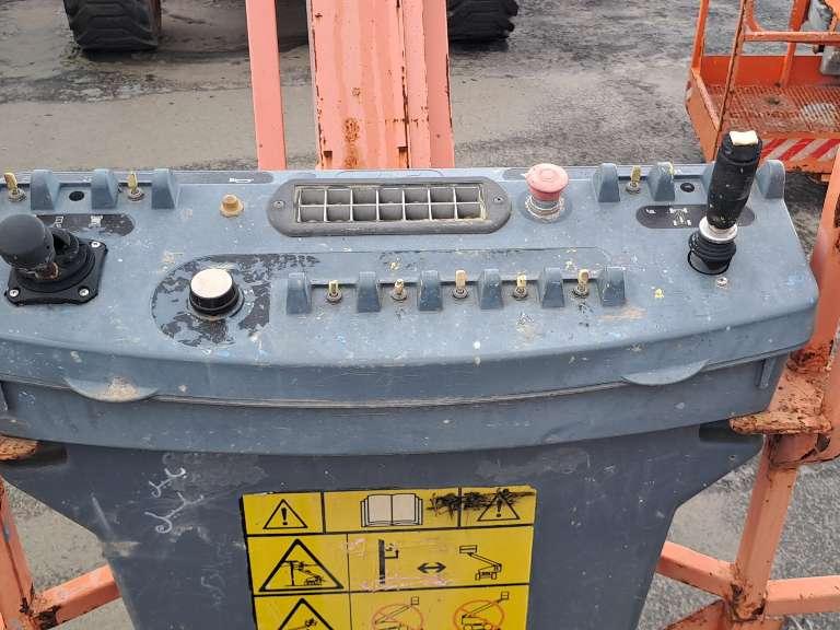 JLG 800AJ Photo 15