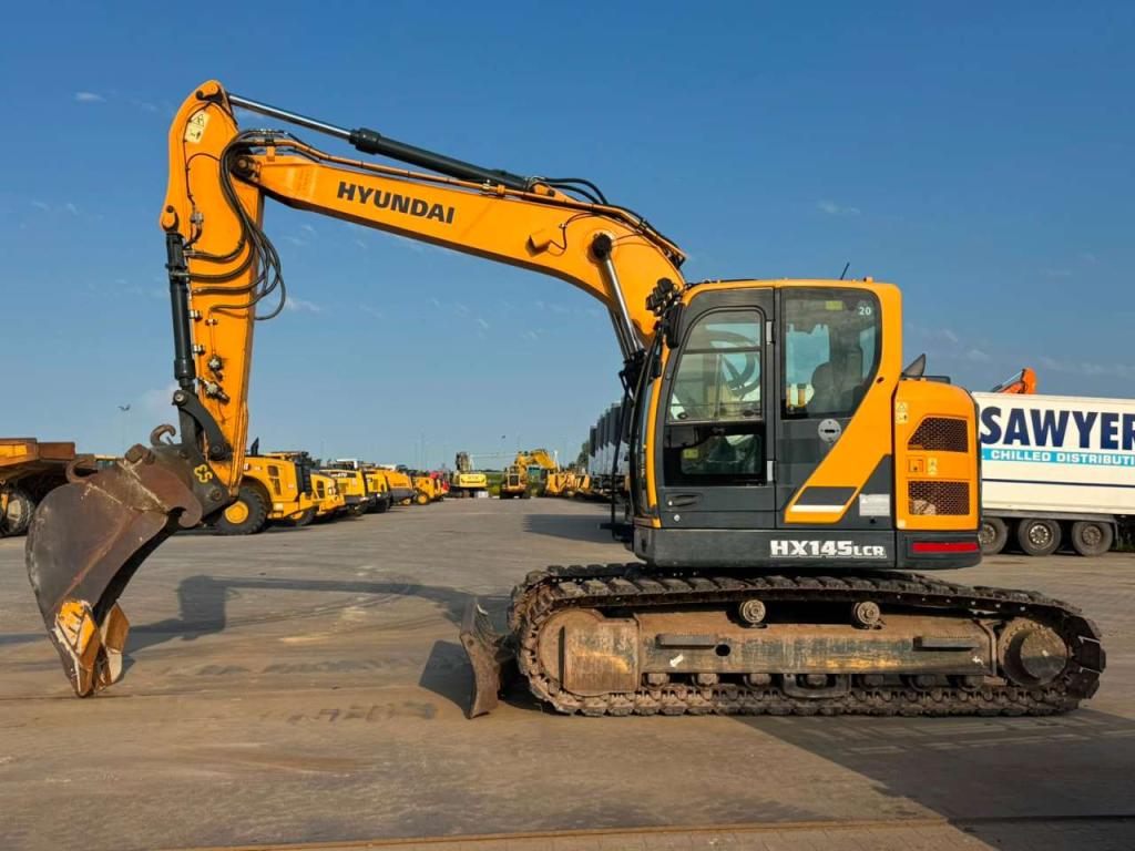 Hyundai HX145LCR Photo 1