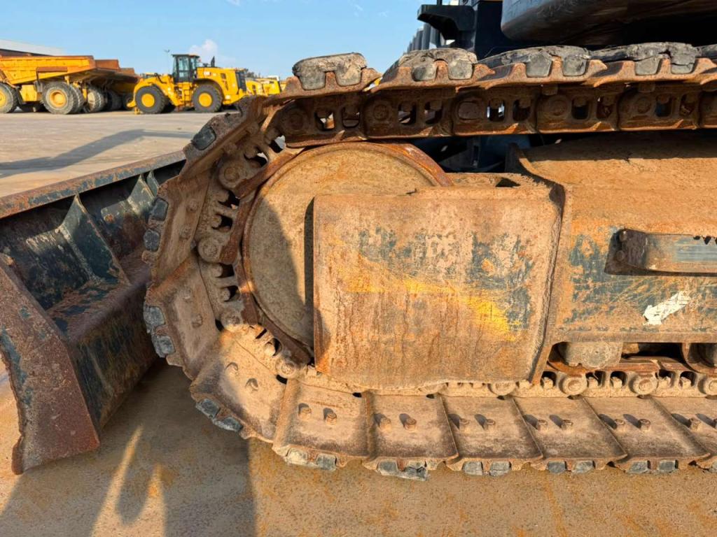 Hyundai HX145LCR Photo 10