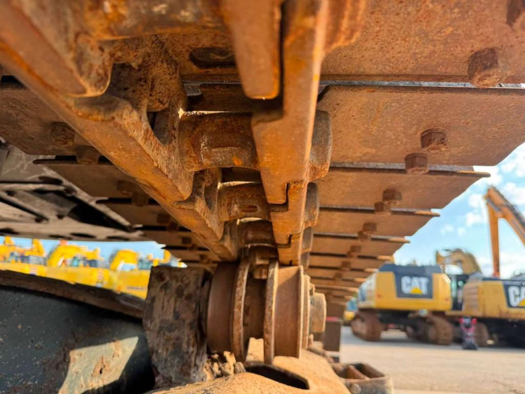 Hyundai HX145LCR Photo 13