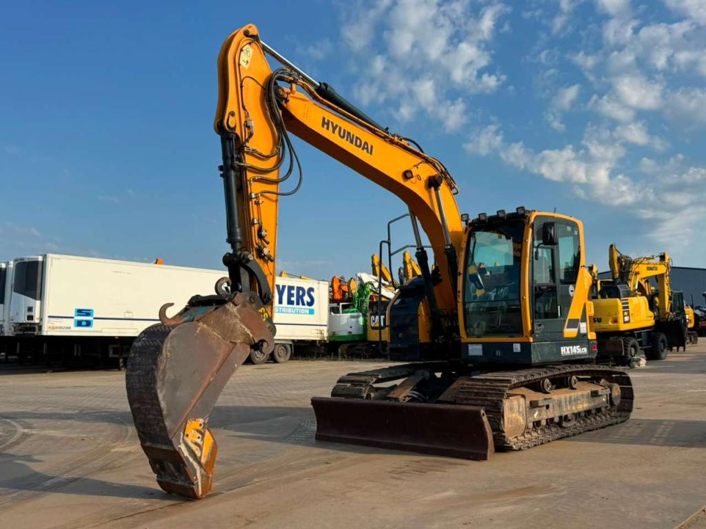 Hyundai HX145LCR Photo 2