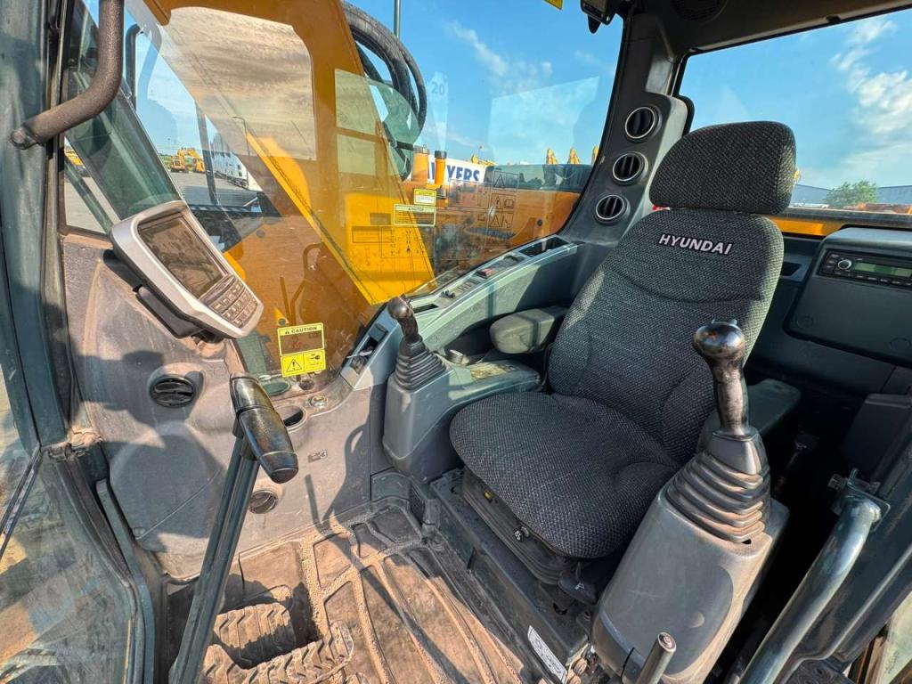 Hyundai HX145LCR Photo 20