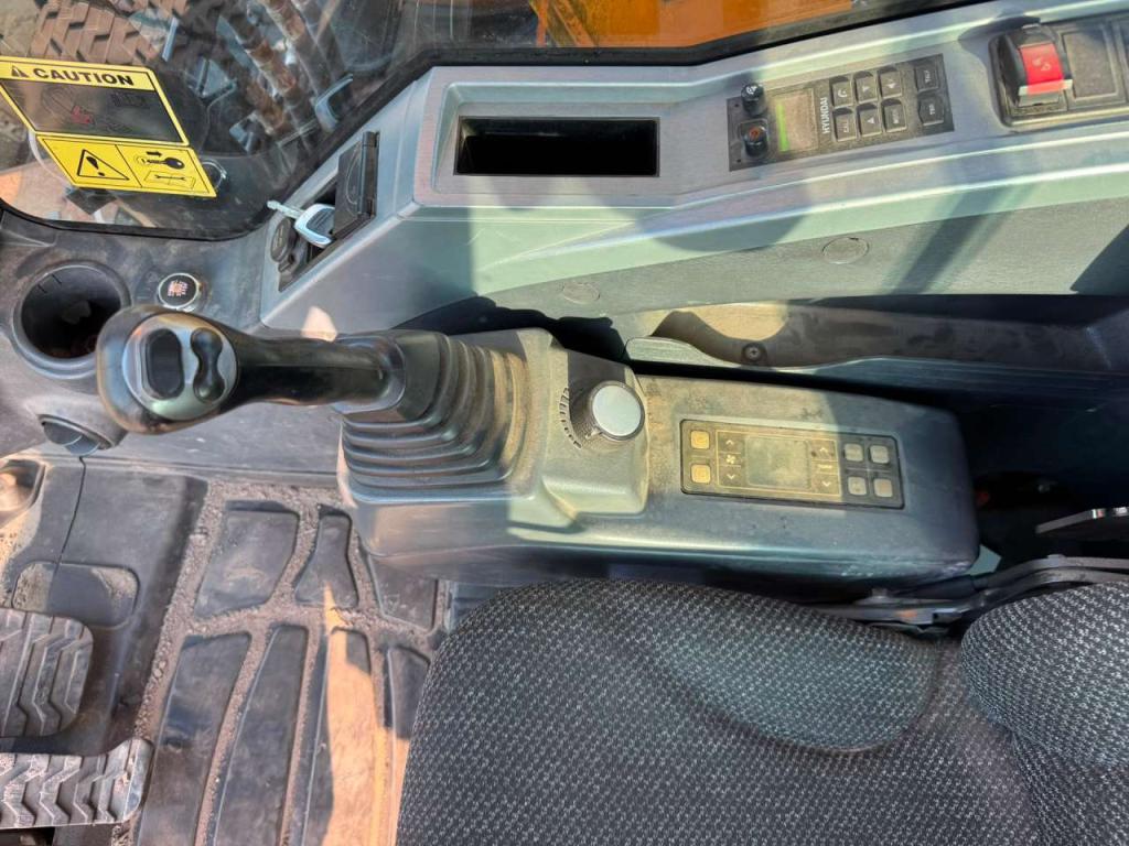 Hyundai HX145LCR Photo 22