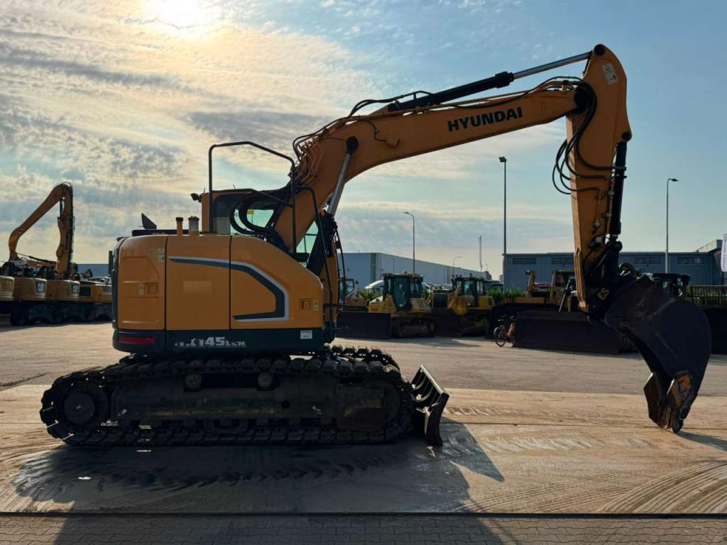 Hyundai HX145LCR Photo 6