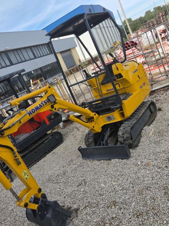 Komatsu Pc 12 Photo 1