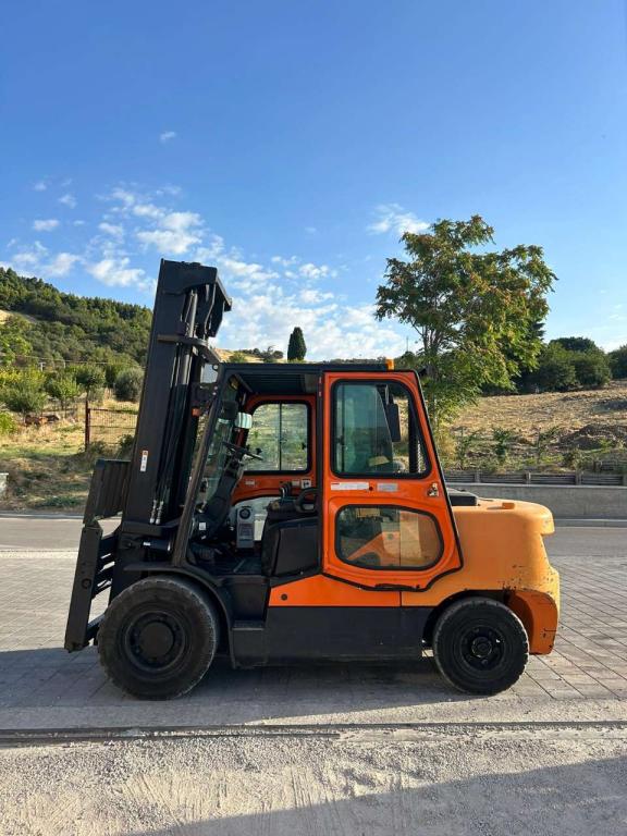 Doosan D 55C-7 Photo 5