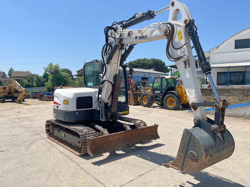 Bobcat E85 Photo 2