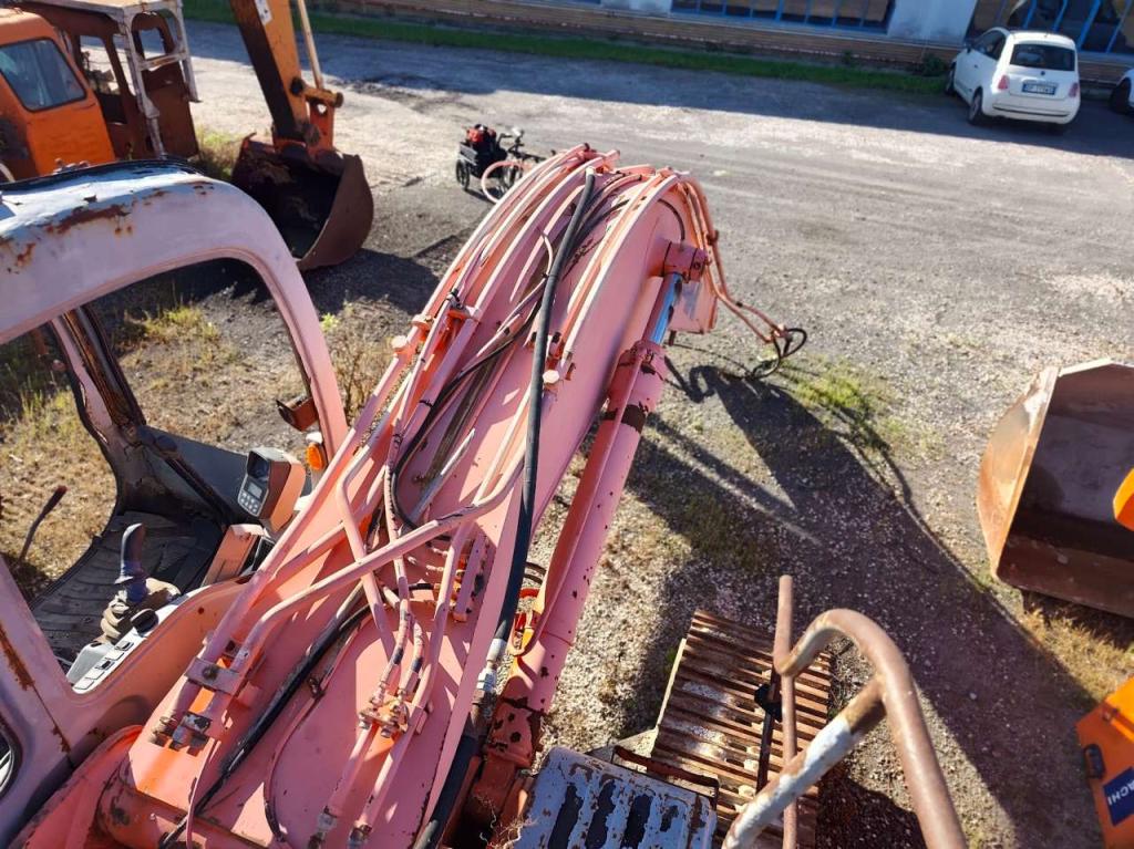 Fiat Kobelco E215 Photo 9