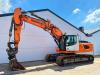 Liebherr R924LC - Triple Boom / Tilting Bucket Photo 2 thumbnail