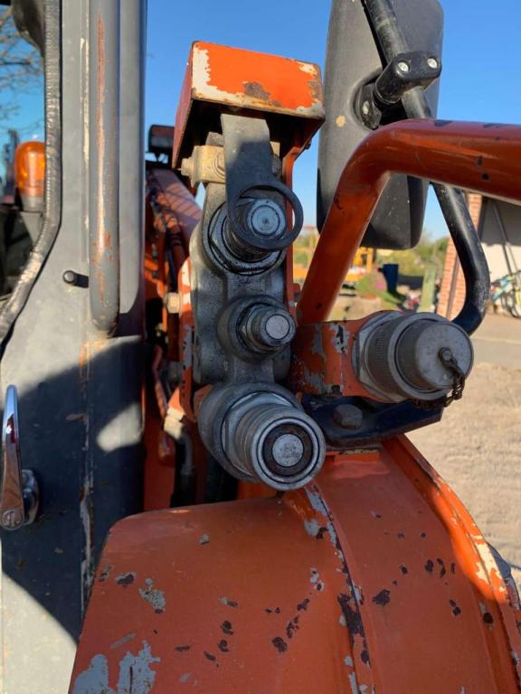 Takeuchi TL230 Photo 2