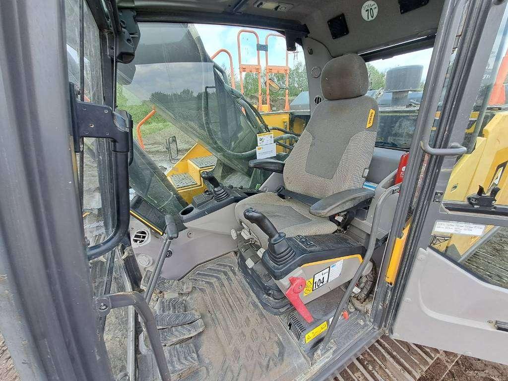 Volvo EC 300 EL Photo 22