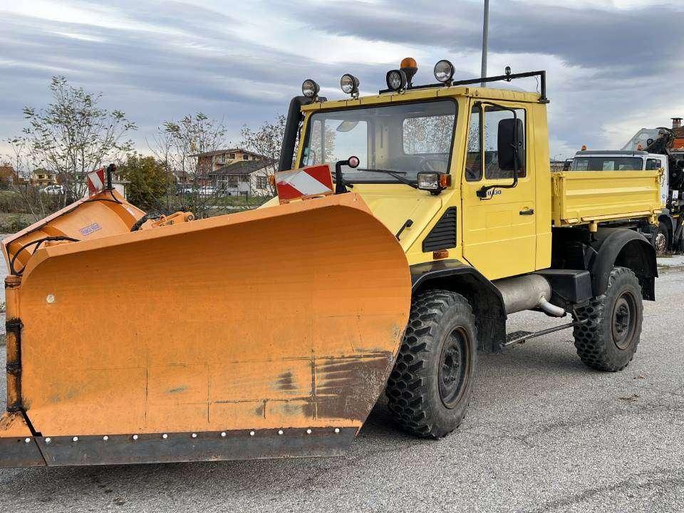 Unimog U130 Photo 1