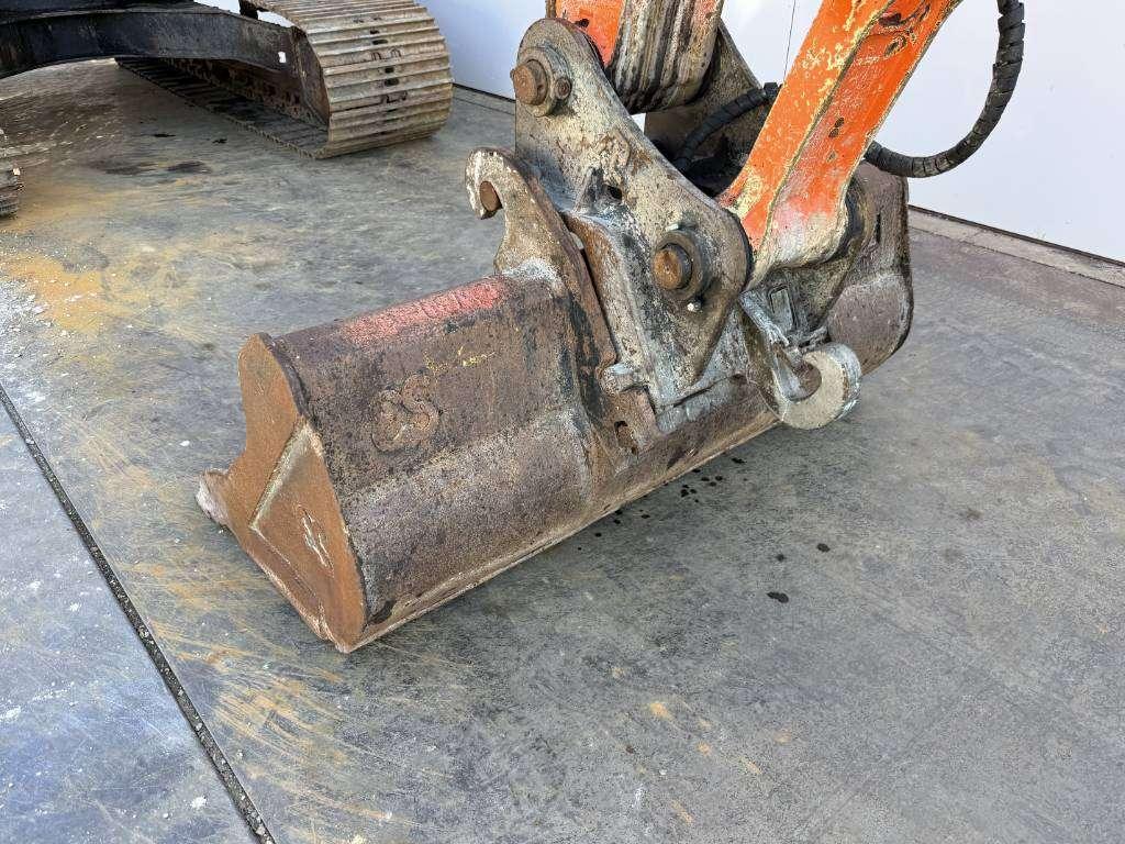 Hitachi ZX210-5B - Hammer Lines / Automatic Greasing Photo 23