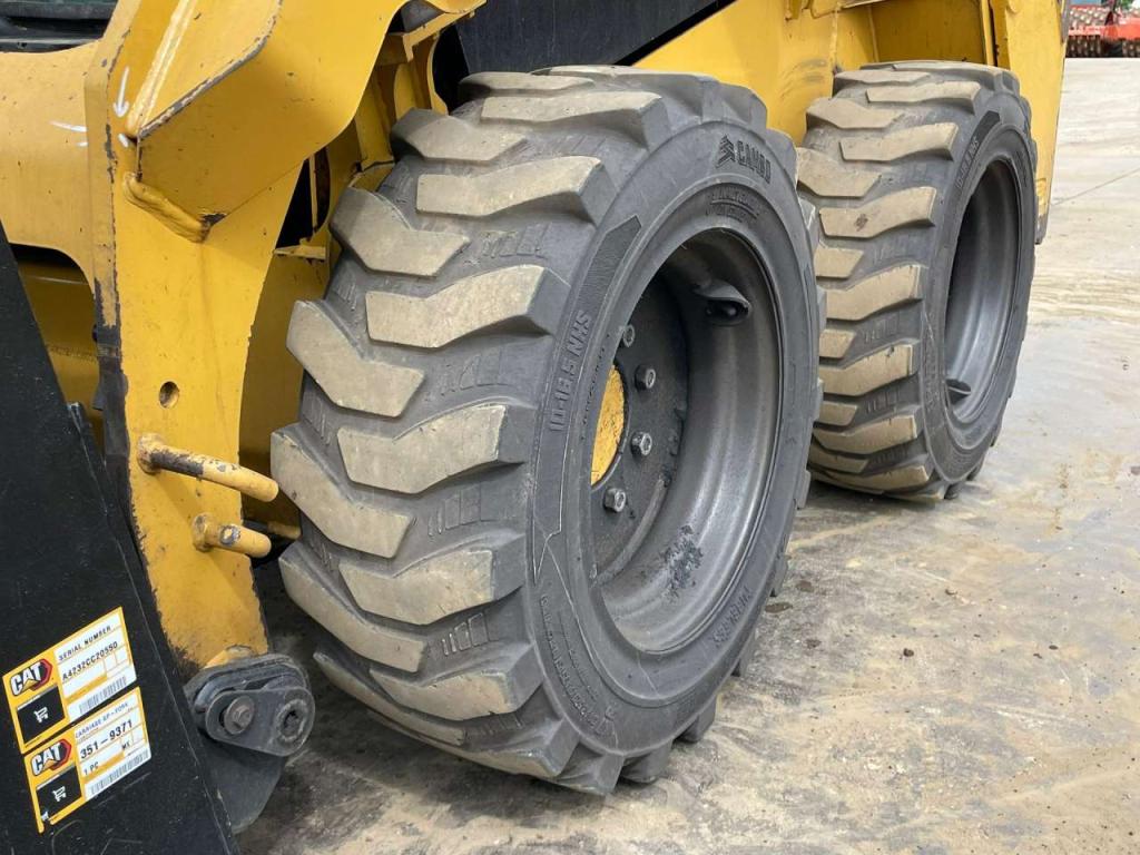 Caterpillar 226D3 Photo 13
