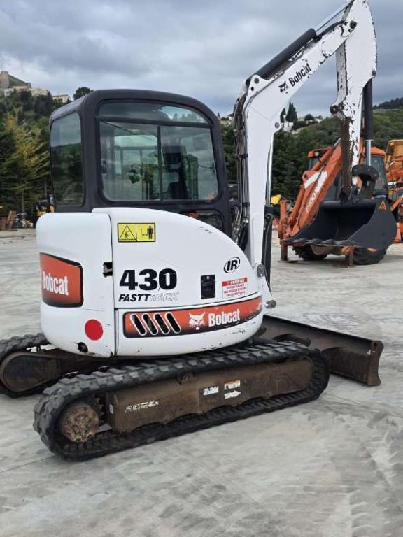Bobcat 430 FASTTRACK Photo 2