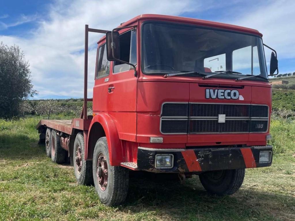 Iveco 180 Photo 2