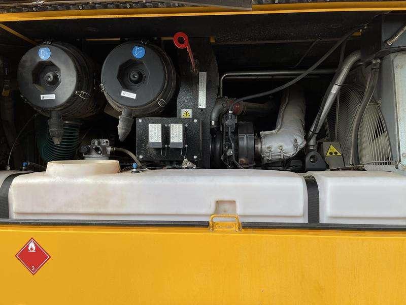 Doosan 12 / 205 Photo 22