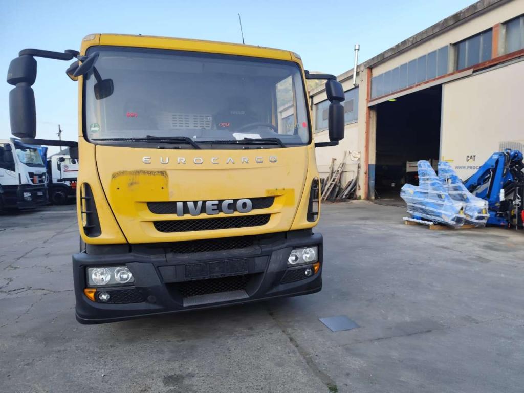 Iveco EUROCARGO 120E28P Photo 24