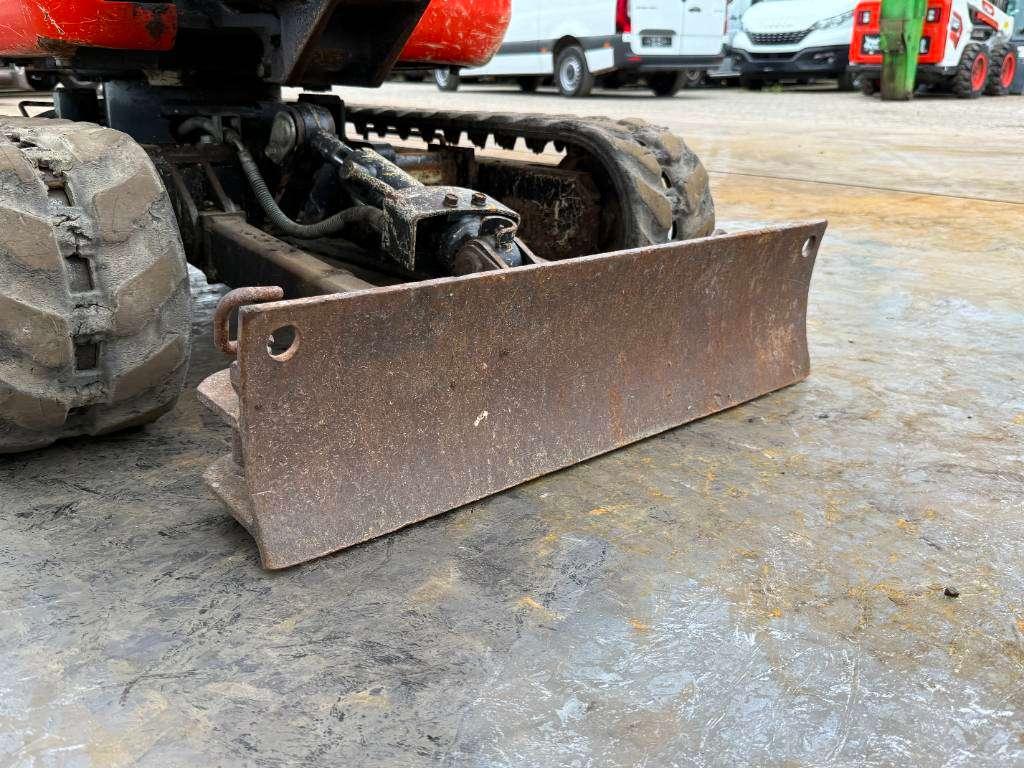 Kubota U10-3 - Hydr. Undercarriage / Hammer Lines Photo 19