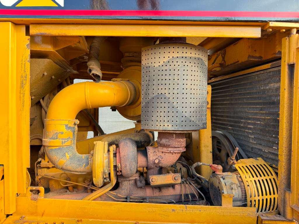 Caterpillar D7R - 3 Tine Ripper / Airco Photo 27