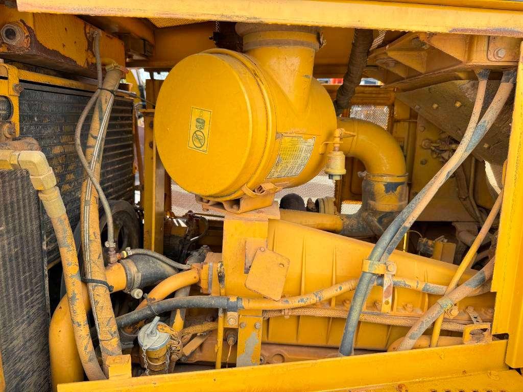 Caterpillar D7R - 3 Tine Ripper / Airco Photo 28