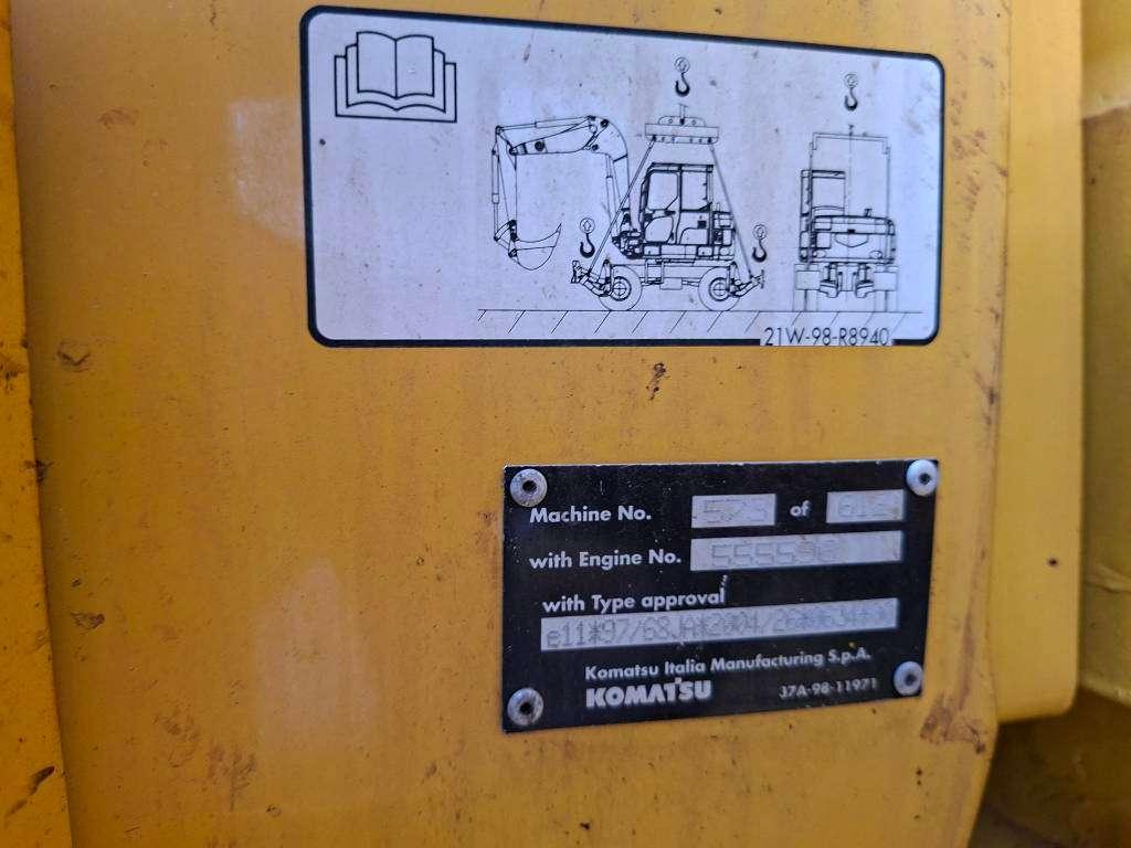 Komatsu PW 118 MR-8 (+ 3 buckets) Photo 10