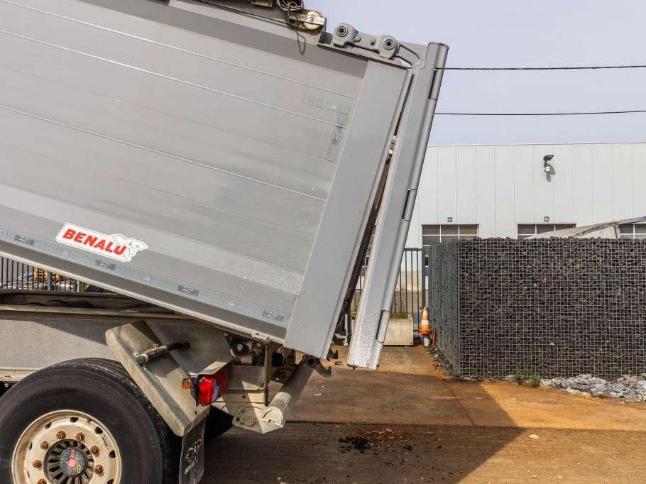 Benalu C3910 + BACHE CRAMARO Photo 24