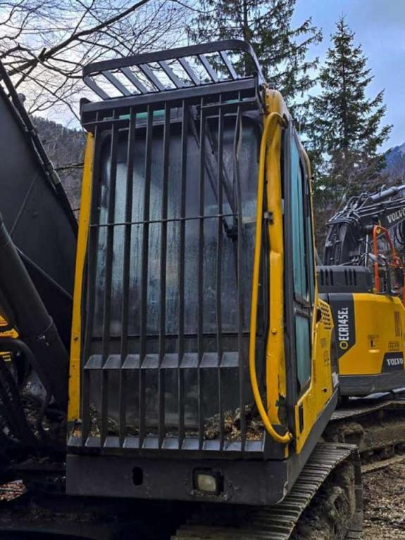 Volvo EC210B NLC Photo 12