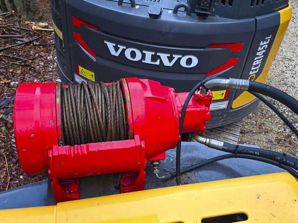 Volvo EC210B NLC Photo 4