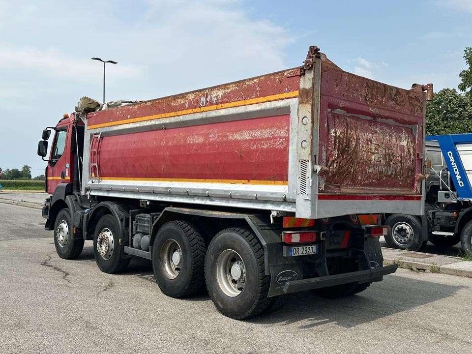 Renault Kerax 450 DXI 8x4 Photo 3