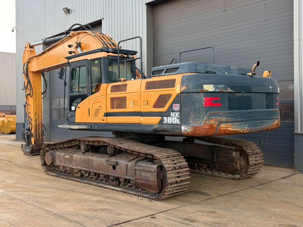 Hyundai HX380L Photo 3