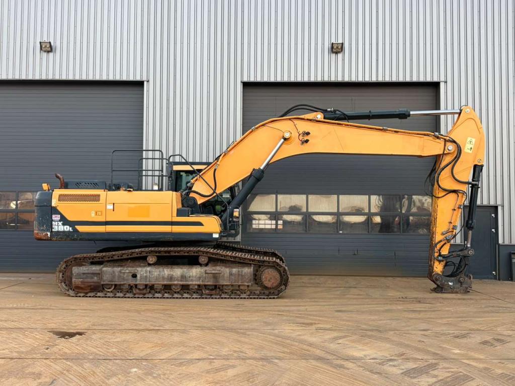 Hyundai HX380L Photo 6