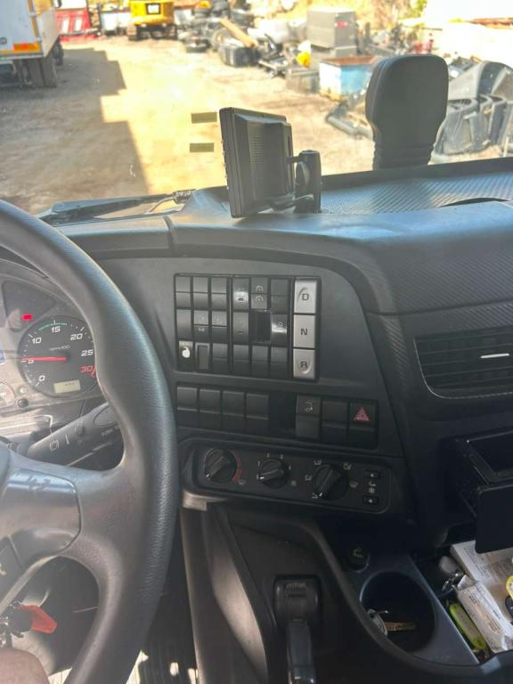 Iveco STRALIS HI-STREET 260S31 Photo 22