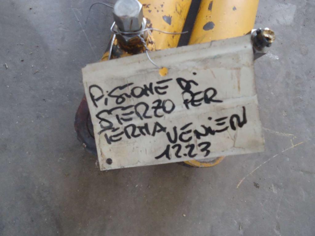 Piston de direction pour Venieri 12.23 Photo 4