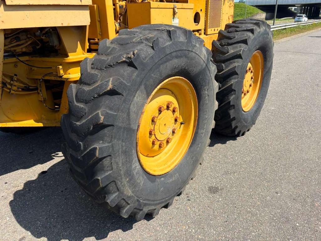 Caterpillar 140H Photo 11