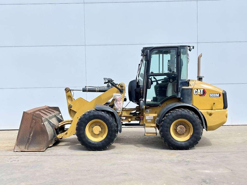 Caterpillar 908M - Quick Coupler / Automatic Greasing Photo 1