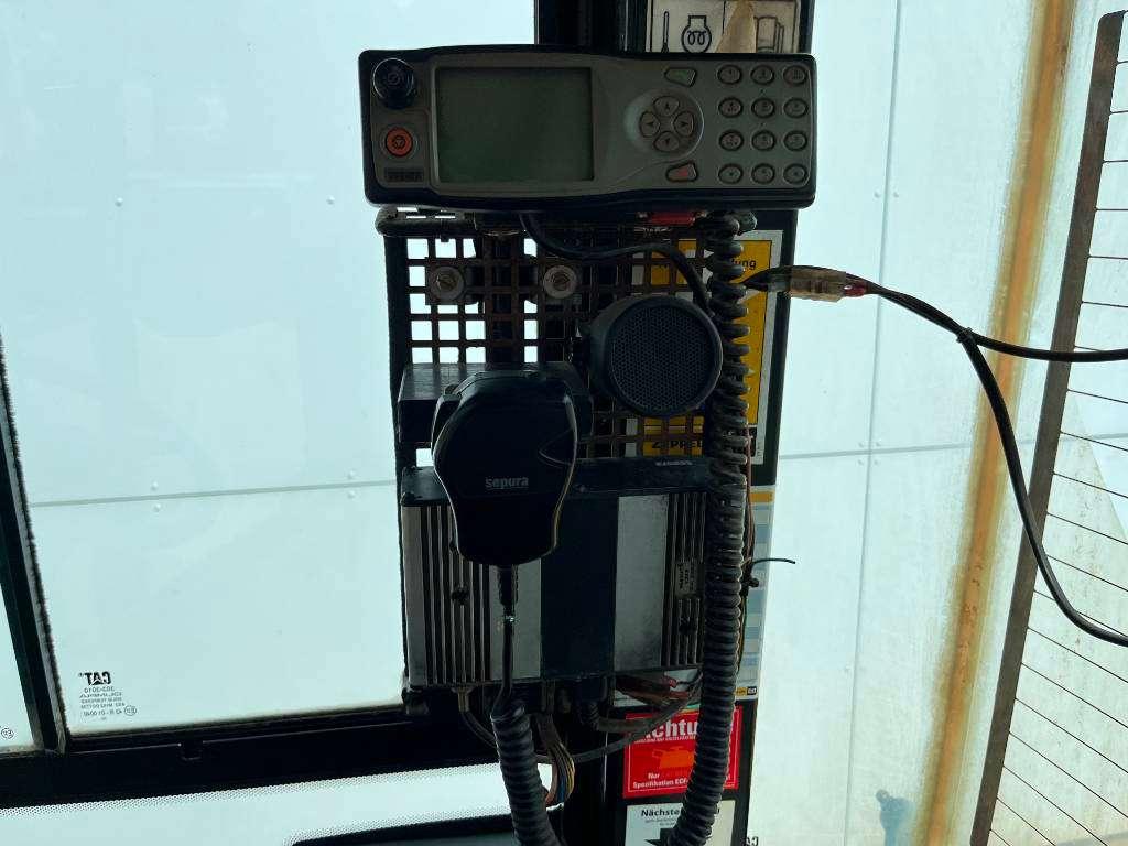 Caterpillar 908M - Quick Coupler / Automatic Greasing Photo 12