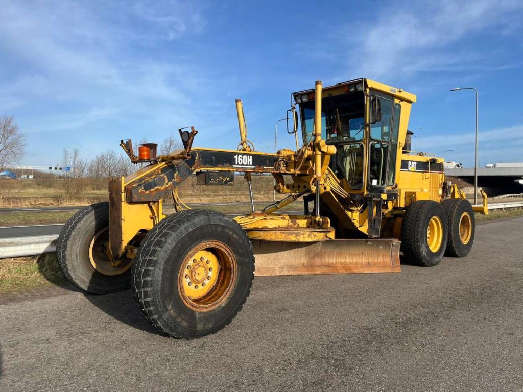 Caterpillar 160H Photo 2