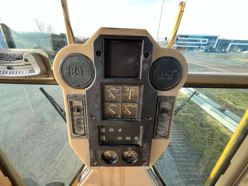 Caterpillar 160H Photo 26