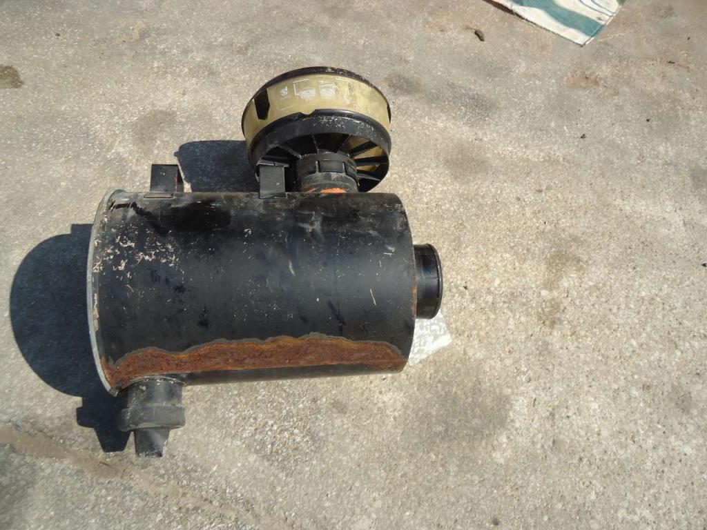 Boîtier de filtre à air pour Fiat Kobelco 235 Photo 3